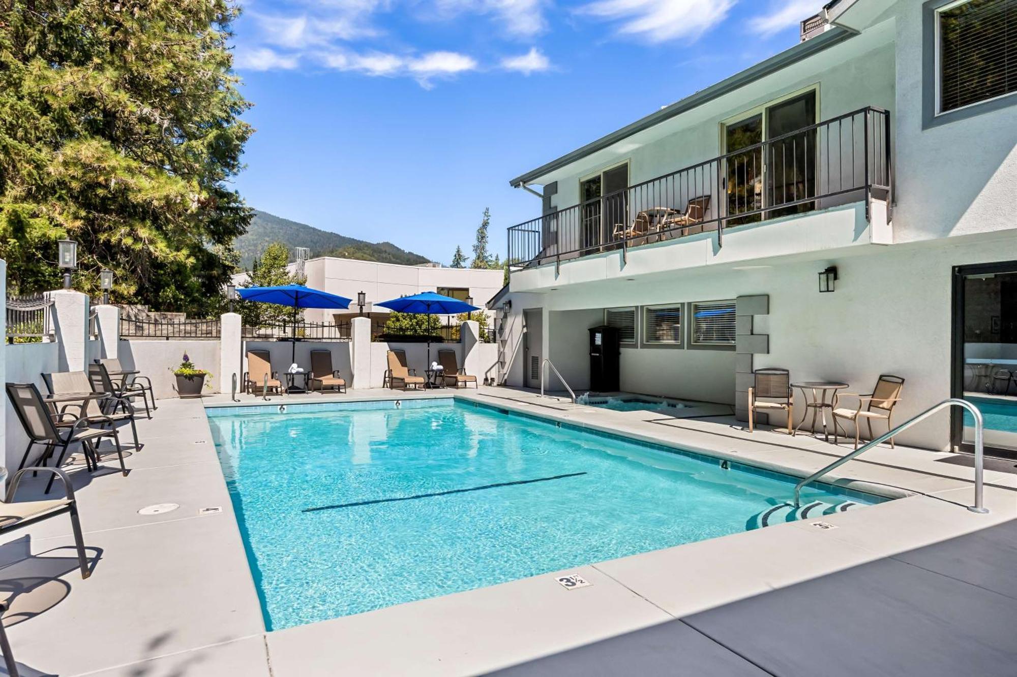 Best Western Inn At The Rogue Rogue River Esterno foto